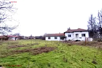 Къща в Плевен, с. Обнова
