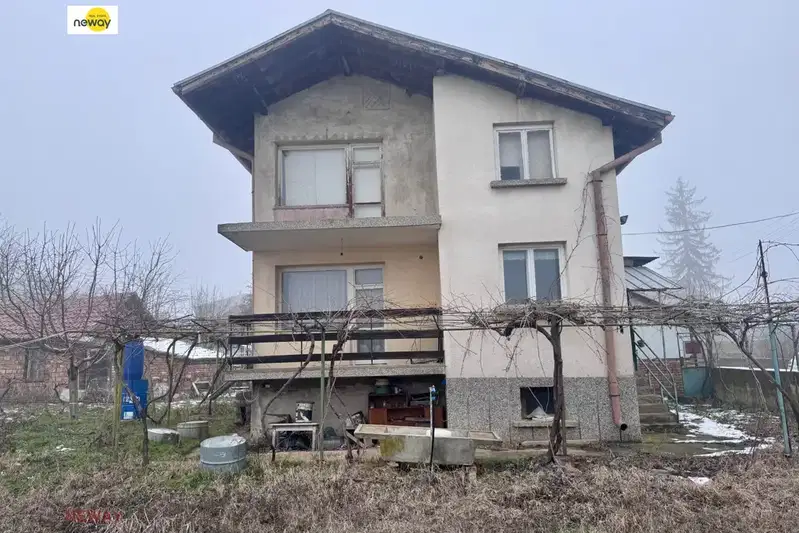House in Oblast Pleven, Pelishat