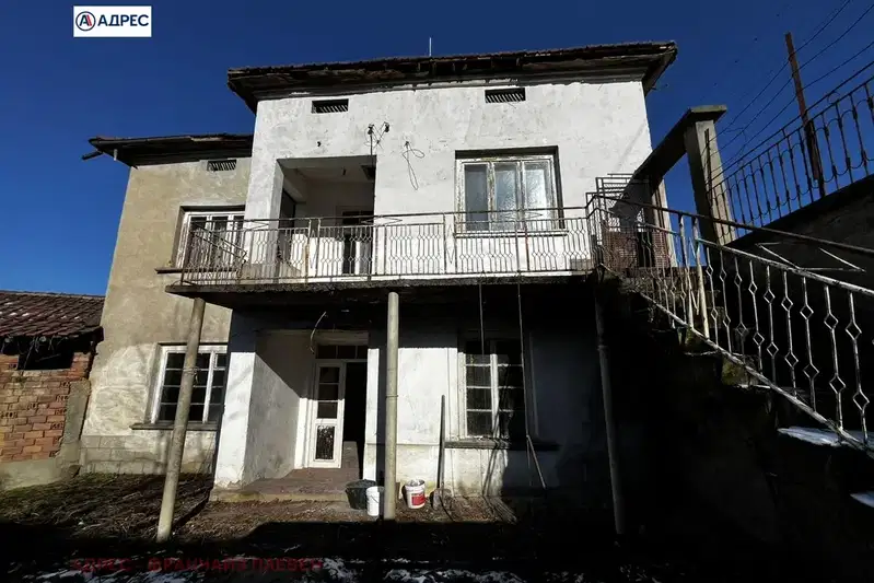 House in Oblast Pleven, Pisarovo