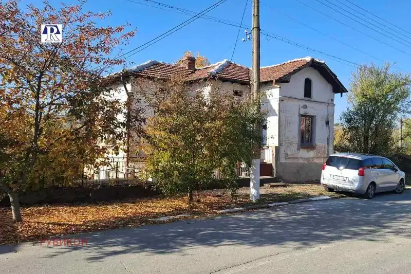 Къща в Плевен, с. Писарово
