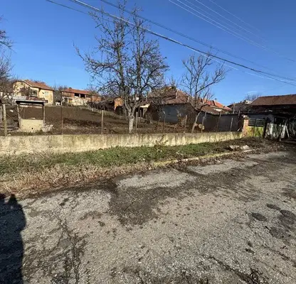 Photo 2 — House in Oblast Pleven, Radishevo