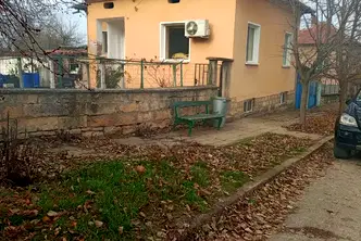 Къща в Плевен, с. Староселци