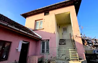 Къща в Плевен, с. Ставерци