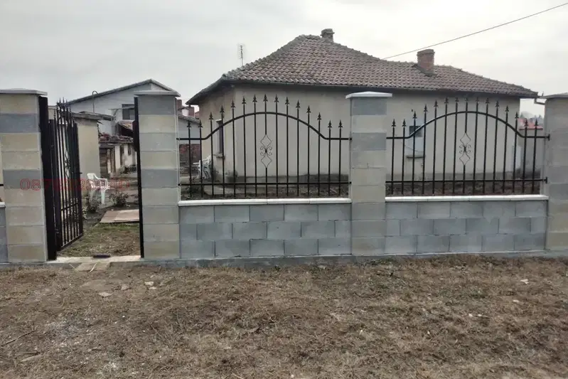 Къща в Плевен, с. Ясен