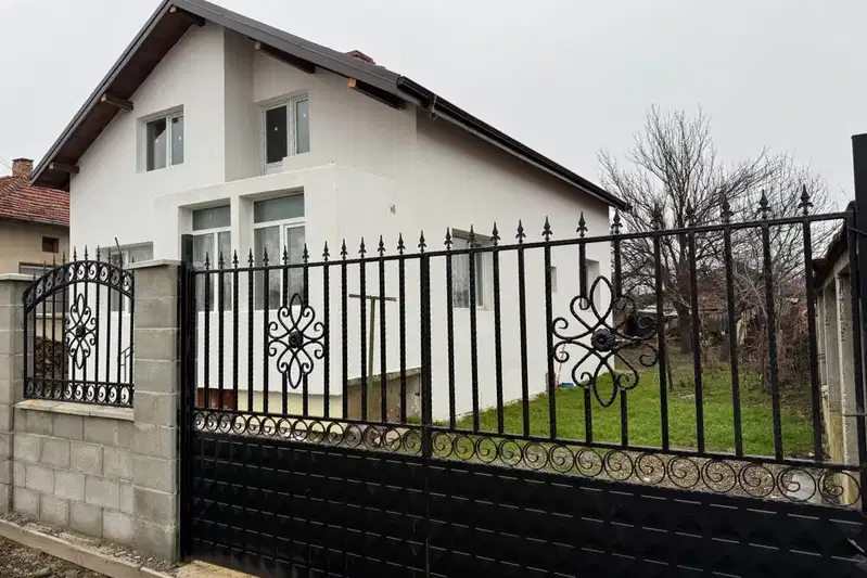 House in Oblast Pleven, Yasen