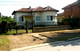 Къща в Плевен, с. Загражден