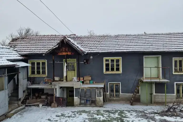 Къща в Плевен, с. Згалево