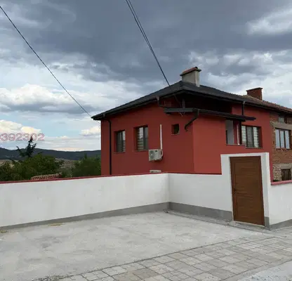 Photo 2 — House in Plovdiv, Hisarya
