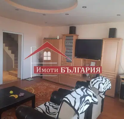 Photo 2 — House in Oblast Plovdiv, Karlovo