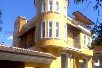 Къща в Пловдив, Карлово