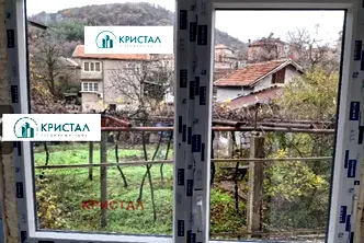 Къща в Пловдив, Перущица
