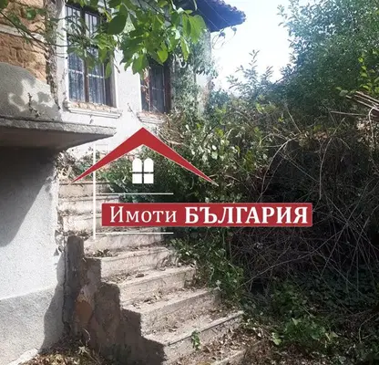 Снимка 5 — Къща в Пловдив, с. Бегово