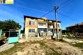Къща в Пловдив, с. Брестник