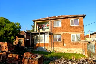 Къща в Пловдив, с. Брестник