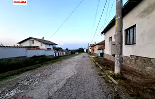 Къща в Пловдив, с. Червен