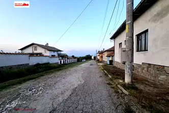 Къща в Пловдив, с. Червен
