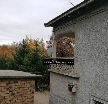 Снимка 3 — Къща в Пловдив, с. Чешнегирово