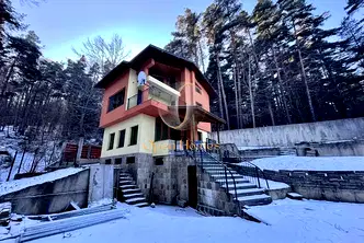 Къща в Пловдив, с. Дедево