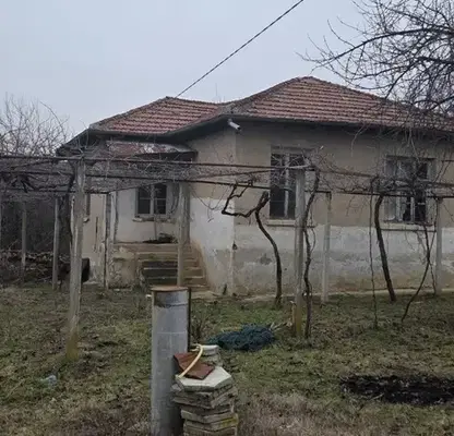 Снимка 3 — Къща в Пловдив, с. Домлян