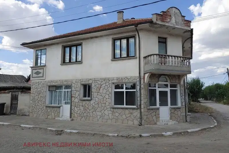 Къща в Пловдив, с. Дълбок извор