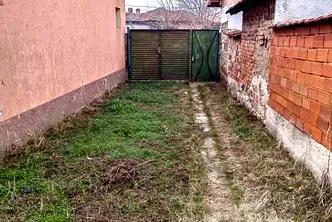 Къща в Пловдив, с. Градина