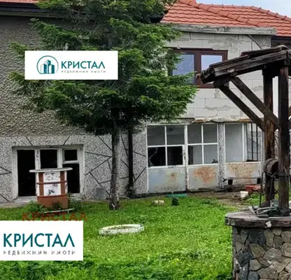 Снимка 2 — Къща в Пловдив, с. Избеглии