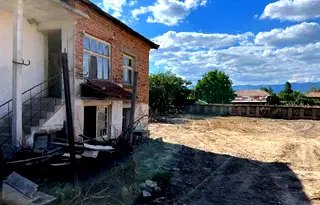 Къща в Пловдив, с. Каравелово