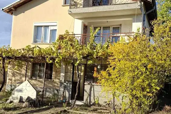 Къща в Пловдив, с. Каравелово