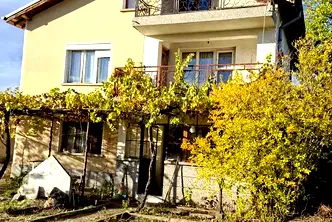 Къща в Пловдив, с. Каравелово
