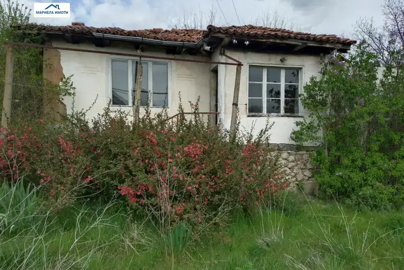 House in Oblast Plovdiv, Krystevich