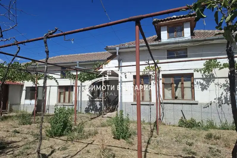 Къща в Пловдив, с. Кърнаре