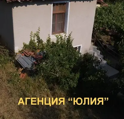 Снимка 2 — Къща в Пловдив, с. Мраченик