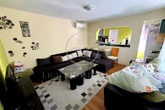 Къща в Пловдив, с. Нови извор
