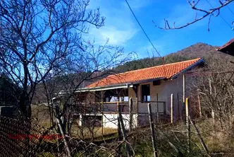 Къща в Пловдив, с. Песнопой