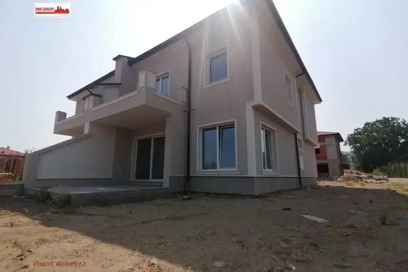 House in Oblast Plovdiv, Pyrvenec