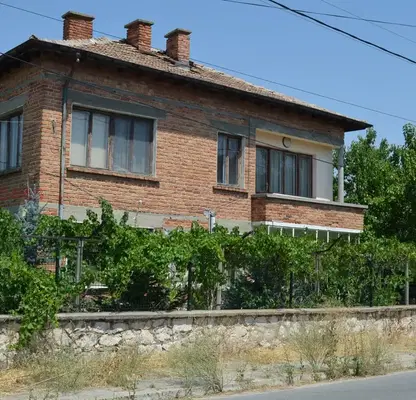 Photo 2 — House in Oblast Plovdiv, Radinovo