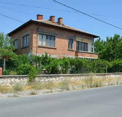 Photo 3 — House in Oblast Plovdiv, Radinovo