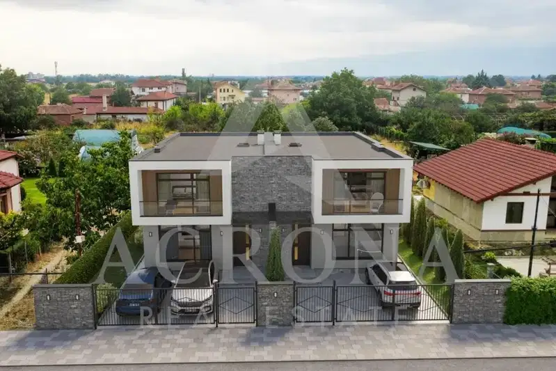 House in Oblast Plovdiv, Skutare