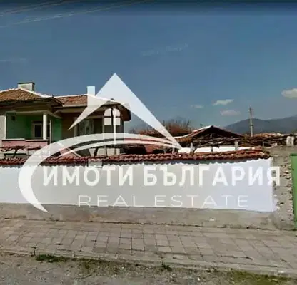 Снимка 3 — Къща в Пловдив, с. Старосел