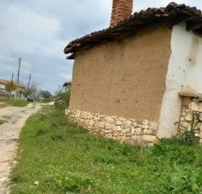 Снимка 3 — Къща с 2 стаи и двор в с. Тюркмен, област Пловдив