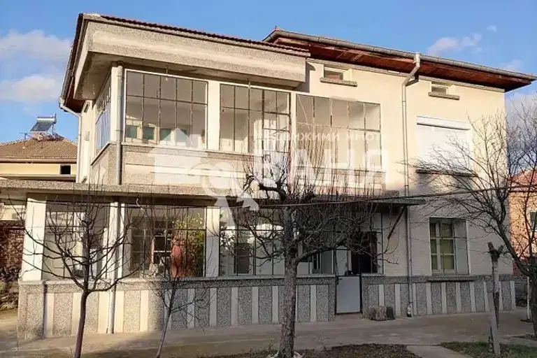 House in Oblast Plovdiv, Voinyagovo