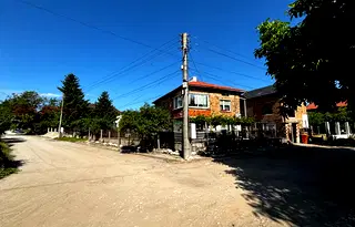 Къща в Пловдив, с. Златитрап