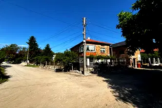 Къща в Пловдив, с. Златитрап