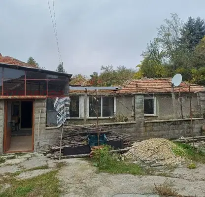 Снимка 4 — Къща в Разград, с. Пороище