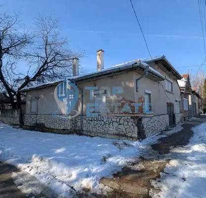 Снимка 3 — Къща в Русе, Борово