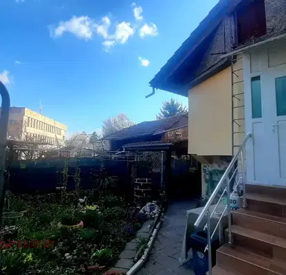 Снимка 3 — Къща в Русе, Две могили