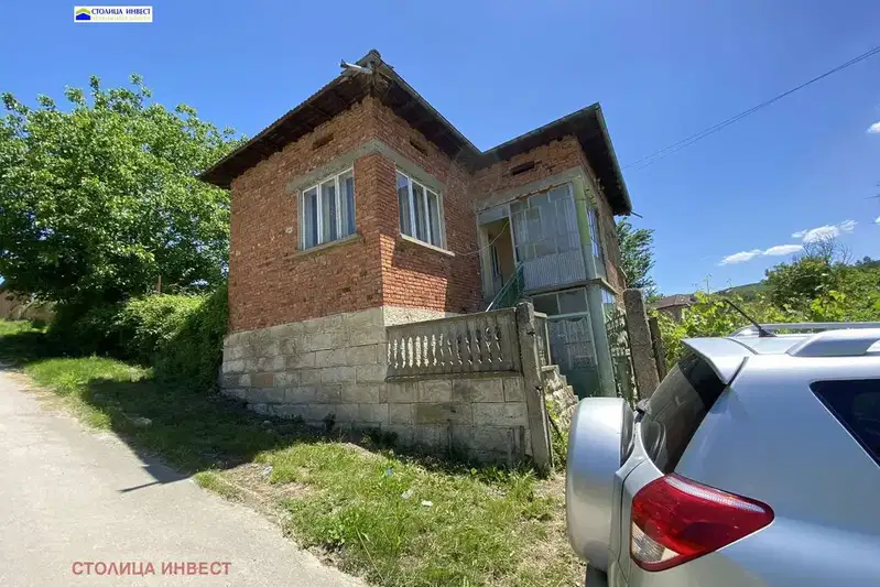 House in Oblast Ruse, Dve Mogili