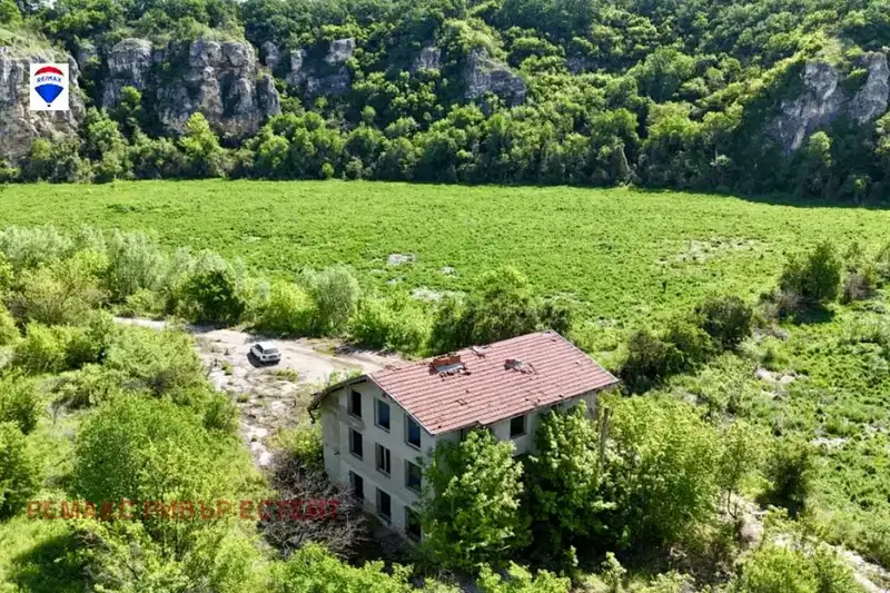 House in Oblast Ruse, Basarbovo