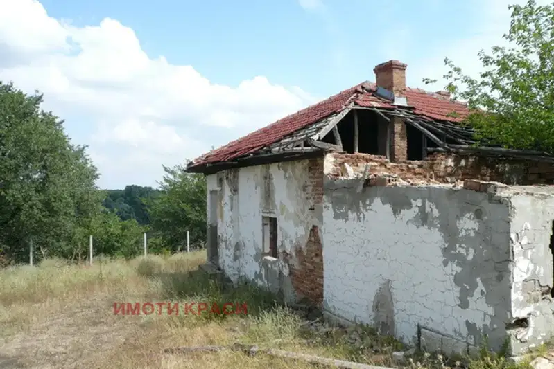 House in Oblast Ruse, Batin