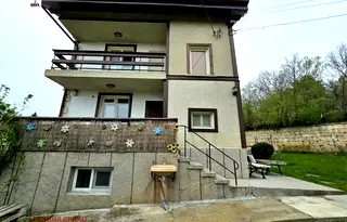 Къща в Русе, с. Божичен